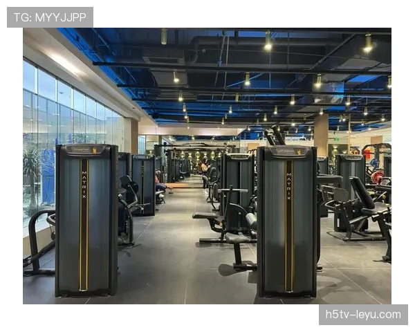 刘国梁这训练强度，凌晨四点健身房打卡是认真的？